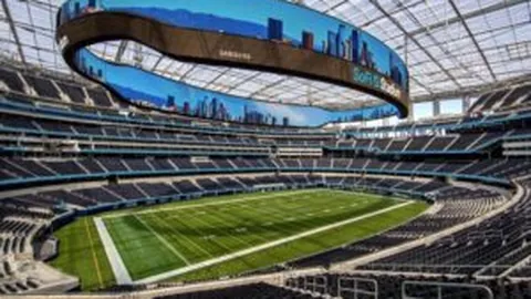 李永佳关键进球助广州城中超第18轮1-0胜广州队，韦世豪错失良机