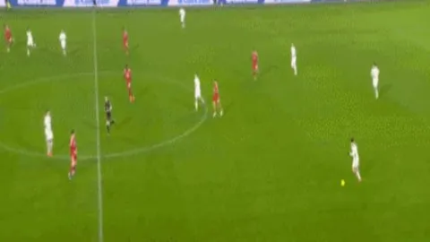 红牛车队新秀劳森成最少出场却两次颗粒无收的车手